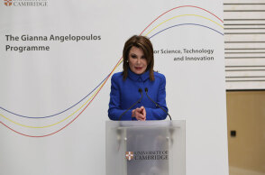  Γιάννα Αγγελοπούλου 