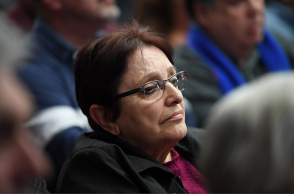 Αλέκα Παπαρήγα 