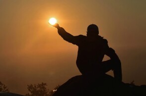 holding-sun.jpg