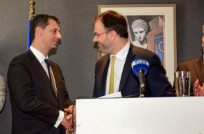 Χάρης Θεοχάρης, Θανάσης Θεοχαρόπουλος