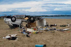 Κατεστραμμένο τροχόσπιτο στη Χαλκιδική - Δύο νεκροί
