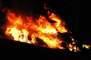 Αυτοκίνητο στις φλόγες