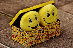 smilies-1731856_1920.jpg