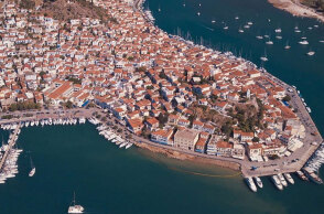 #athensvoice & you / George Mitropoulos @g_mitropoulos_