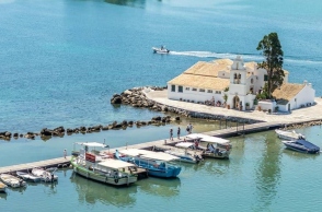 #athens voice & you / @im_bozou