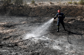 Πυρκαγιά στο Ποικίλο Όρος -Ασπρόπυργος