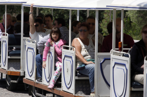 Τουριστικό τρενάκι