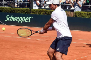 Ο Μιχάλης Περβολαράκης κατά τη διάρκεια του μονού match. 