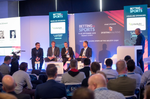 To CMO πάνελ του Συνεδρίου. Δεξιά ο Πάνος Κωνσταντόπουλος, CMO της Stoiximan.