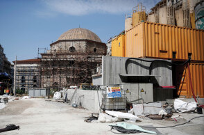 ΘΕΣΣΑΛΟΝΙΚΗ ΜΕΤΡΟ ΘΕΣΣΑΛΟΝΙΚΗΣ ΕΡΓΑΣΙΕΣ ΣΤΑΘΜΟΣ ΒΕΝΙΖΕΛΟΥ ΕΡΓΑΤΕΣ ΑΡΧΑΙΑ