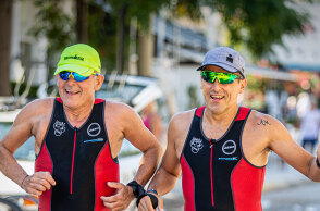 Ο Χρήστος Κορομηλάς με τον συνοδό του Γιώργο Γκούντα 