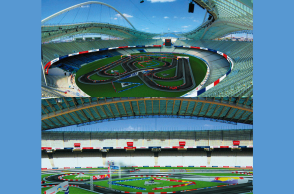 Ασφάλτινη πίστα 1,2χλμ. στα πρότυπα του Stade De France, για την υπερειδική «the bp ultimate super special stage» του 52ου Ράλλυ Ακρόπολις. ©www.stadia.gr