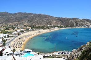 Ίος ©Matthew Waring/Unsplash