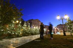 Gia tin Agapi Xristougenna Stin Poli.jpg