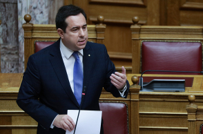 Νότης Μηταράκης