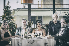 Πατέρας, Σκην. Βασίλης Μπισμπίκης / Θέατρο Αποθήκη