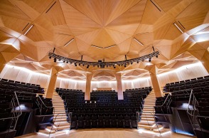 Το υπερσύγχρονο αμφιθέατρο της Τεχνόπολης «Μιλτιάδης Έβερτ»