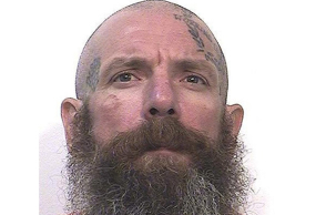 Ο ισοβίτης που σκότωσε παιδεραστές σε φυλακή 