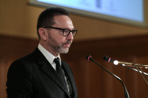 Γιάννης Στουρνάρας