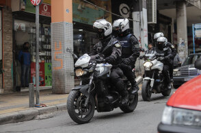 Αστυνομικοί στη Μενάνδρου