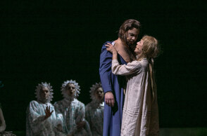 Οι πρώτες φωτογραφίες από τις πρόβες της Πάπισσας Ιωάννας στην ΕΛΣ