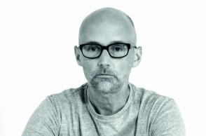 Το νέο βιβλίο του Moby