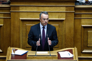 Ο Χρήστος Σταϊκούρας στην Βουλή