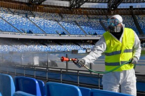 Κορωνοϊός γήπεδο