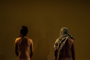 Η παράσταση χορού «SISS / PHUSS: while you carry time our bodies hold history»