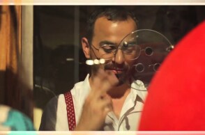 O Monsieur Minimal μοιράζεται το νέο του τραγούδι «Release Me» και μαζί ένα μήνυμα για τη ζωή στο σπίτι