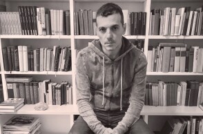 Manolis Famellos - Menoume Spiti