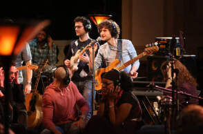 thumbnail_snarky-puppy-lalah-hathaway_1.jpg