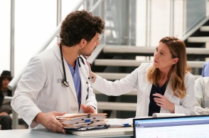 Η Ellen Pompeo ως Μέρεντιθ Γκρέι στη σειρά Grey's Anatomy
