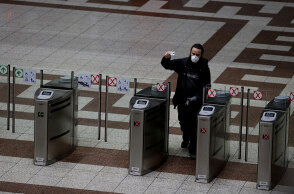Κορωνοϊός, Μετρό Συντάγματος