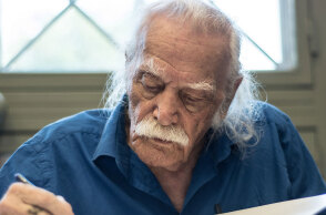 Μανώλης Γλέζος