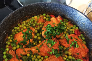 Ο Δημήτρης Ξανθούλης μένει σπίτι και μαγειρεύει