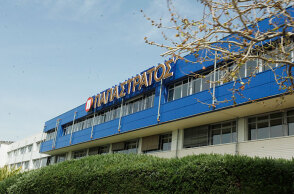 Η Παπαστράτος στηρίζει το πρόγραμμα «Βοήθεια στο Σπίτι»