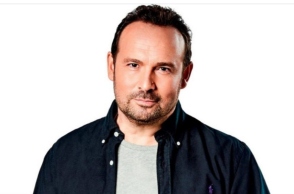 makedonas, menoume spiti