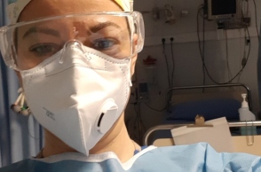 Νοσηλεύτρια στο νοσοκομείο Νίκαιας