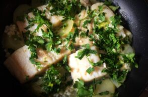 Ο Δημήτρης Ξανθούλης μένει σπίτι και μαγειρεύει