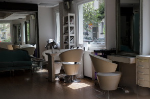 Πώς θα λειτουργούν κομμωτήρια, κουρεία, κέντρα αισθητικής 