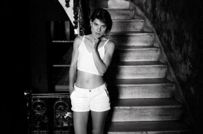 Η τραγουδοποιός Μόνικα Χριστοδούλου 