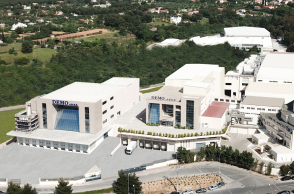 DEMO ABEE ΒΙΟΜΗΧΑΝΙΑ ΦΑΡΜΑΚΩΝ: Δωρεά 60 monitors μέτρησης ζωτικών λειτουργιών για τον εξοπλισμό των Μονάδων Εντατικής Θεραπείας των νοσοκομείων του Ε.Σ.Υ και δωρεά χειρουργικών μασκών  στο Νοσοκομείο Ερυθρός Σταυρός 