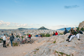 Στα βραχάκια της Ακρόπολης © Θανάσης Καρατζάς