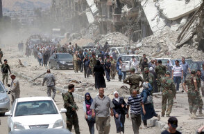 Στη Συρία 9,3 εκατομμύρια άνθρωποι δεν έχουν να φάνε - Μαίνεται ο πόλεμος