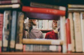 Δεν πρέπει να πετάξουν τα σχολικά βιβλία οι μαθητές Γυμνασίου, Α' και Β' Λυκείου, σύμφωνα με οδηγία του Υπουργείου Παιδείας