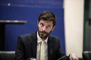 Νίκος Γιατρομανωλάκης για την Παγκόσμια Ημέρα κατά της Ομοφοβίας: Η αρχή στην Ελλάδα έχει γίνει