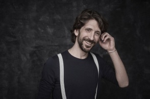 O τραγουδοποιός Alex Sid