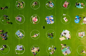 Domino Park social distancing circles