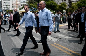 Ο Μητσοτάκης στο λιμάνι του Πειραιά